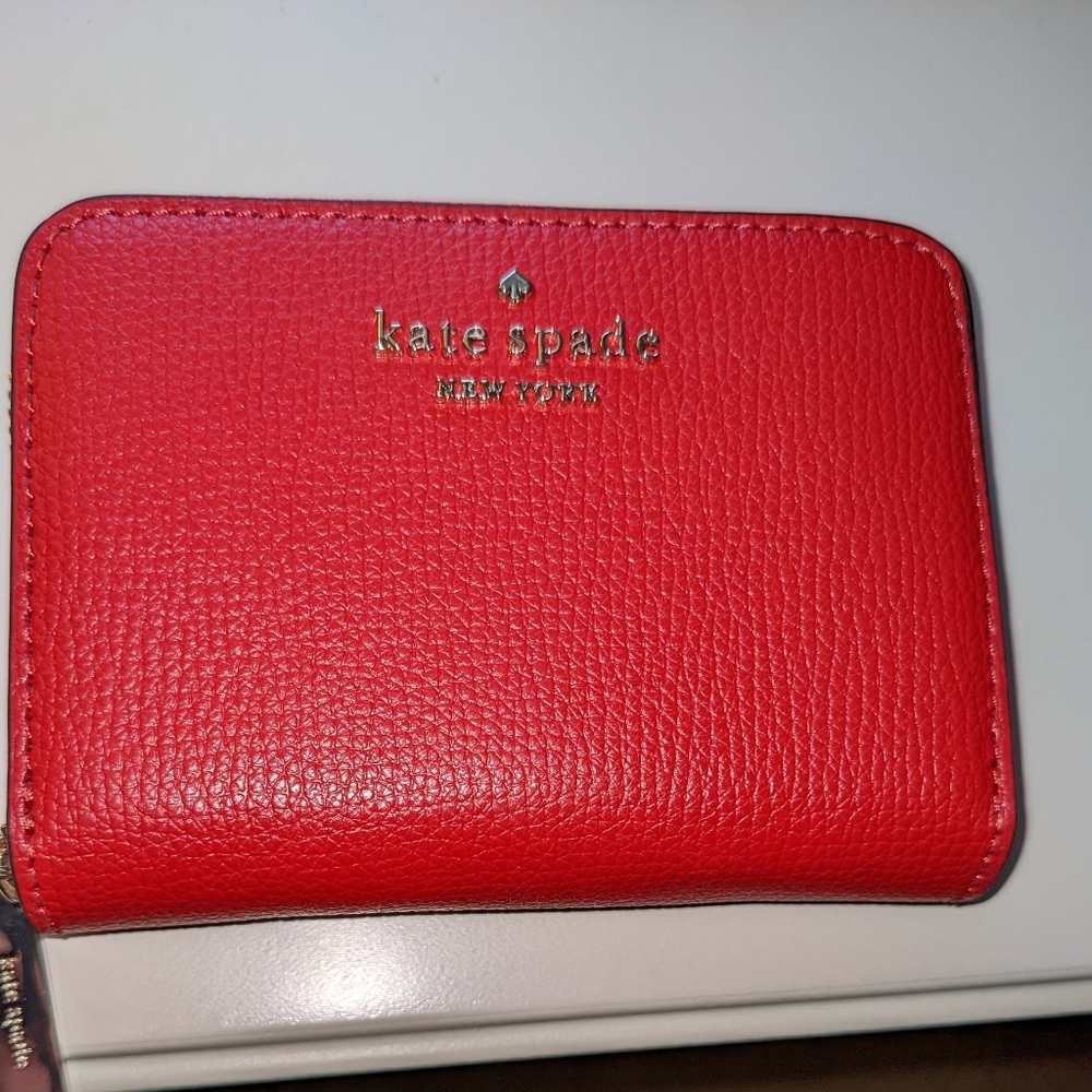 Kate Spade Darcy zip card case EUC